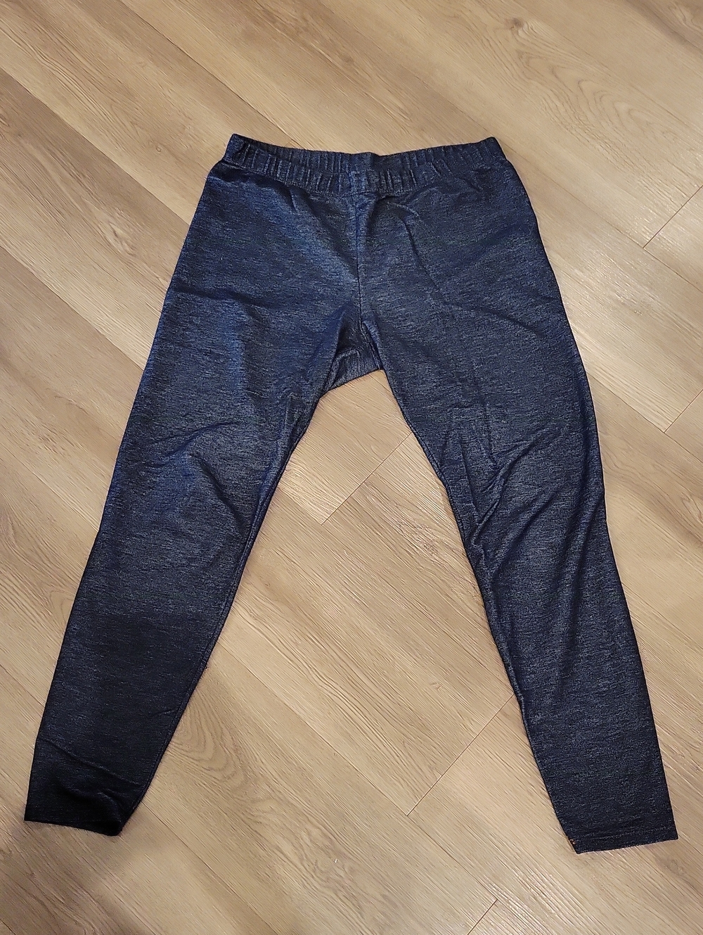 Free With Purchase Womens No Boundaries Medium Jeggings/ Leggings